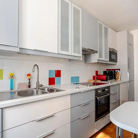 Veeve - Letellier Light Daire *