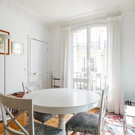Veeve - Letellier Light Paris